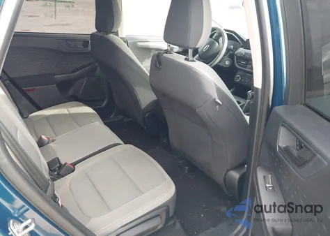 2020 Ford Escape S z USA, uszkodzony, nr VIN 1FMCU9F6XLUC63557